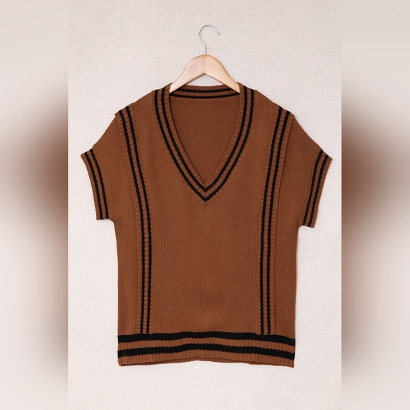 Striped Trim V-Neck Sweater Vest - Picture 6 of 7